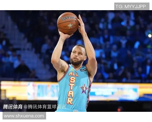 篮球明星羽绒服的时尚魅力与运动性能完美结合的全新体验
